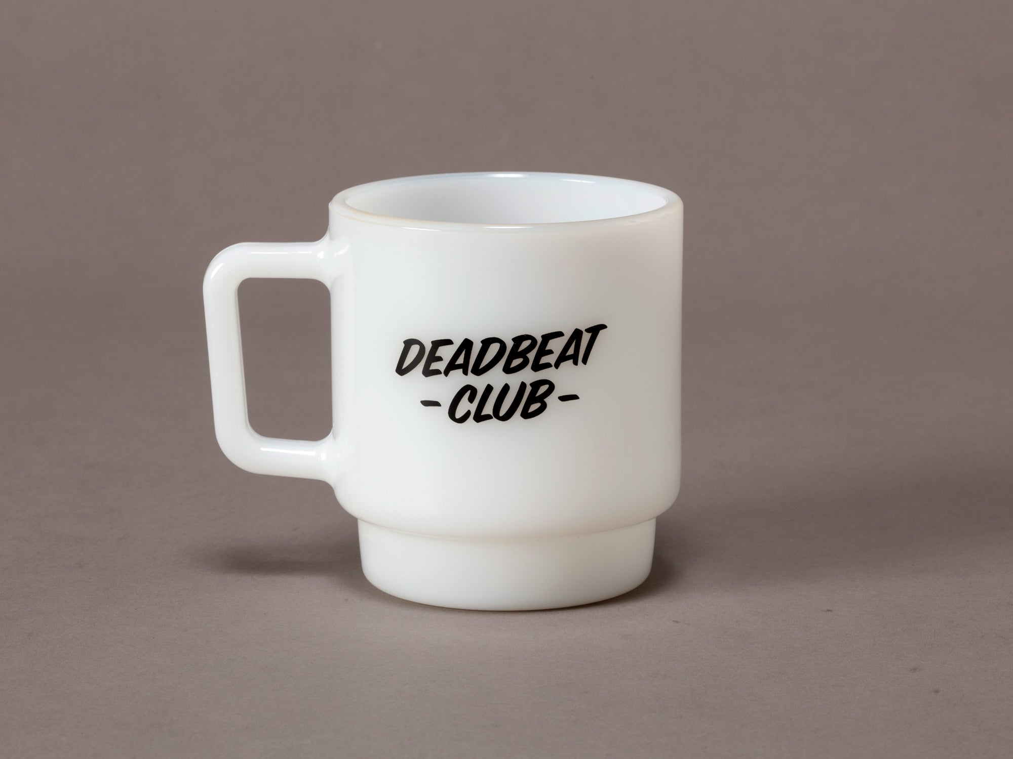 通販特価 Girls Don't Cry MILK GLASS PEDESTAL MUG